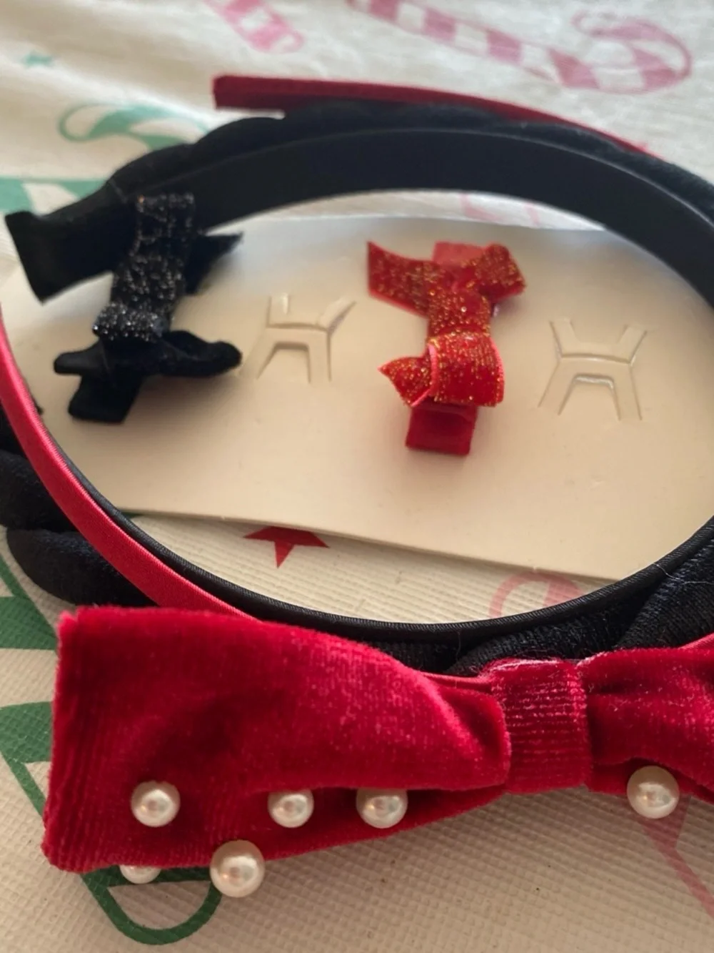 Cat & Jack Black Velvet Headbands with Red Glitter Bow Clips